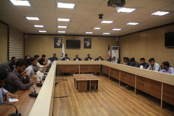 در پردیس شهید بهشتی هرمزگان برگزار گردید:

نشست مطالبه گری تشکل های دانشجویی دانشگاه فرهنگیان هرمزگان با نماینده محترم مردم بندرعباس در مجلس شورای اسلامی 3