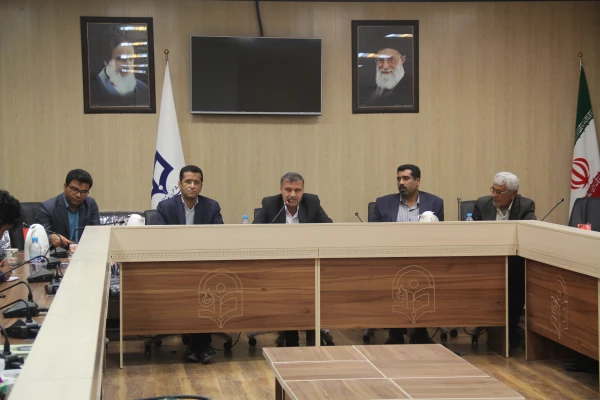 در پردیس شهید بهشتی هرمزگان برگزار گردید:

نشست مطالبه گری تشکل های دانشجویی دانشگاه فرهنگیان هرمزگان با نماینده محترم مردم بندرعباس در مجلس شورای اسلامی 6