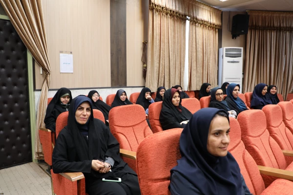 در راستای آموزش سلسله مطالب افزیش سواد سلامت برگزار شد:

کارگاه بیماری های شایع قلب 4