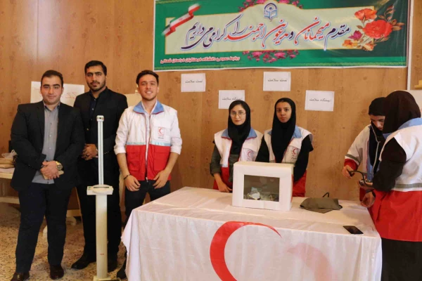 مراسم جشن هفته بزرگداشت مقام معلم و گرامیداشت استاد شهید مرتضی مطهری دانشگاه فرهنگیان خراسان شمالی با هدف کمک مالی به سیل زدگان استان های گلستان، فارس، لرستان، خوزستان و ... برگزار شد. 4