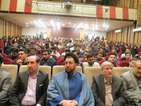 رئیس مجمع نمایندگان گیلان در جشن نکوداشت مقام معلم و هفته سرآمدی آموزش در دانشگاه فرهنگیان گیلان خطاب به دانشجویان : دانشمندان فردا امروز از شما می آموزند. 4