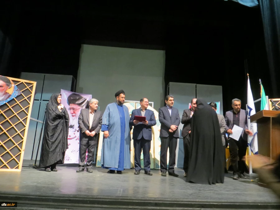 رئیس مجمع نمایندگان گیلان در جشن نکوداشت مقام معلم و هفته سرآمدی آموزش در دانشگاه فرهنگیان گیلان خطاب به دانشجویان : دانشمندان فردا امروز از شما می آموزند. 5