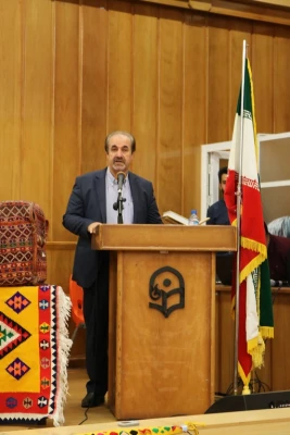 به مناسبت دهه سرآمدی آموزش و بزرگداشت مقام معلم همایش دانشجویی قومیت های دانشگاه فرهنگیان فارس با دعوت از نمایندگانی از سایر دستگاهها برگزار گردید 7