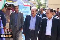 به مناسبت دهه سرآمدی آموزش و بزرگداشت مقام معلم همایش دانشجویی قومیت های دانشگاه فرهنگیان فارس با دعوت از نمایندگانی از سایر دستگاهها برگزار گردید 4