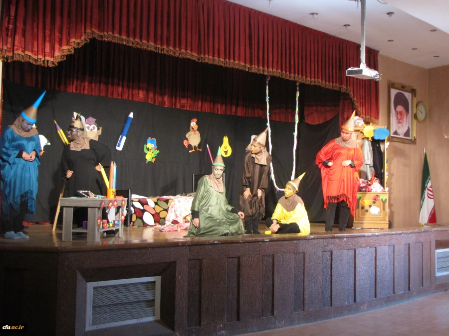 راهیابی گروه سرود و تئاتر پردیس شهید باهنر فارس به مرحله کشوری بیست و نهمین جشنواره فرهنگی هنری دانشگاه فرهنگیان