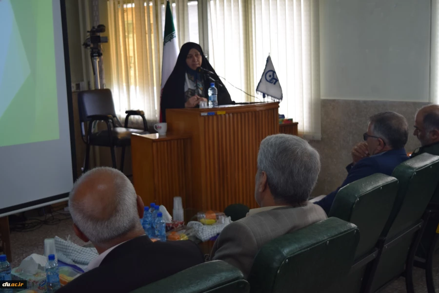 هم اندیشی پیشکسوتان ستاد امداد و پشتیبانی ومدیران مجتمع های آموزشی دوران دفاع مقدس استان چهارمحال و بختیاری