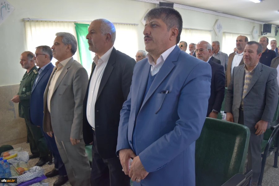 هم اندیشی پیشکسوتان ستاد امداد و پشتیبانی ومدیران مجتمع های آموزشی دوران دفاع مقدس استان چهارمحال و بختیاری