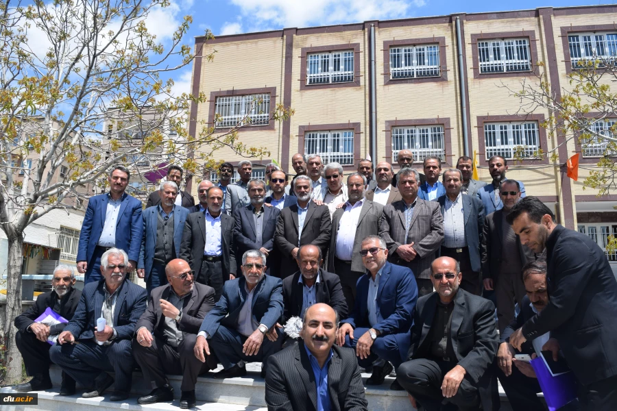 هم اندیشی پیشکسوتان ستاد امداد و پشتیبانی ومدیران مجتمع های آموزشی دوران دفاع مقدس استان چهارمحال و بختیاری