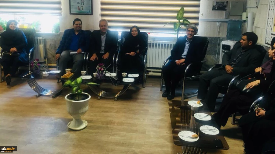 به مناسبت دهه سرآمدی آموزشی انجام شد:
دیدار معاون و مسئولان آموزش دانشگاه فرهنگیان خراسان رضوی از مدارس طرح کارورزی