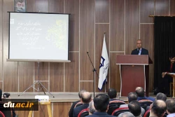 معاون سیاسی امنیتی استانداری زنجان در مراسم هفته سرآمدی در دانشگاه فرهنگیان استان زنجان گفت:

دانشگاه فرهنگیان،دانشگاهی، که می تواند انسان هایی را پرورش دهد که هم واجد نوآوری و بداعت باشند و هم بتوانند این شاخصه را در نسل آینده پرورش دهند. 3