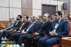 معاون سیاسی امنیتی استانداری زنجان در مراسم هفته سرآمدی در دانشگاه فرهنگیان استان زنجان گفت:

دانشگاه فرهنگیان،دانشگاهی، که می تواند انسان هایی را پرورش دهد که هم واجد نوآوری و بداعت باشند و هم بتوانند این شاخصه را در نسل آینده پرورش دهند. 15