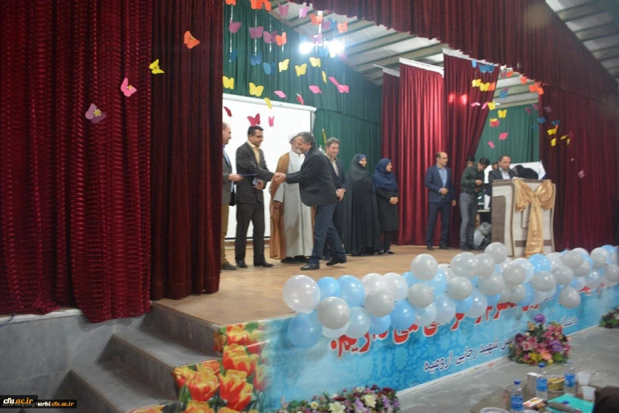 مراسم استانی دهه ی سرآمدی آموزش در دانشگاه فرهنگیان استان آذربایجان غربی برگزار شد 3
