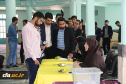 در دانشگاه فرهنگیان یزد برگزار گردید:

انتخابات مدیران مسئول نشریات دانشجویی دانشگاه فرهنگیان
 3