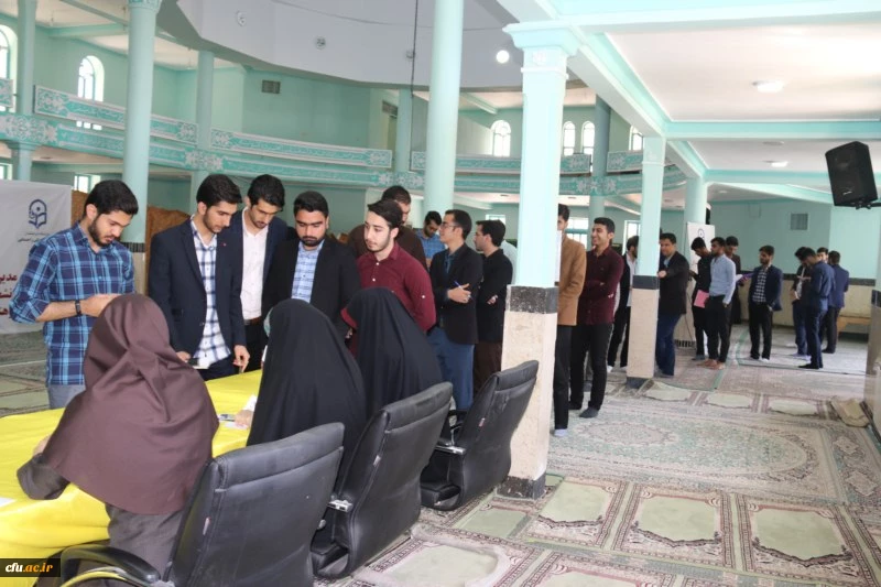 در دانشگاه فرهنگیان یزد برگزار گردید:

انتخابات مدیران مسئول نشریات دانشجویی دانشگاه فرهنگیان
 4