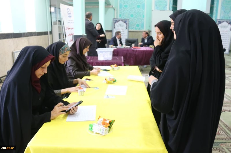 در دانشگاه فرهنگیان یزد برگزار گردید:

انتخابات مدیران مسئول نشریات دانشجویی دانشگاه فرهنگیان
 6