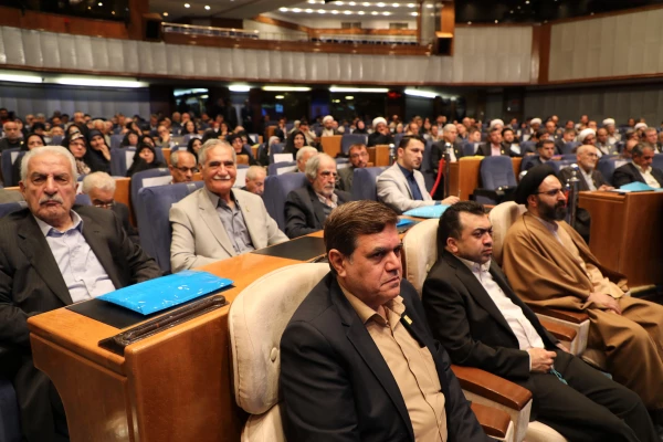 دکتر طاهری نیا بیان کرد:

نکوداشت یکصد سال تربیت معلم در ایران منجر به جریان سازی در جامعه می شود 2