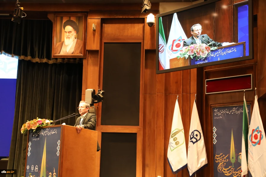 دکتر طاهری نیا بیان کرد:

نکوداشت یکصد سال تربیت معلم در ایران منجر به جریان سازی در جامعه می شود 2