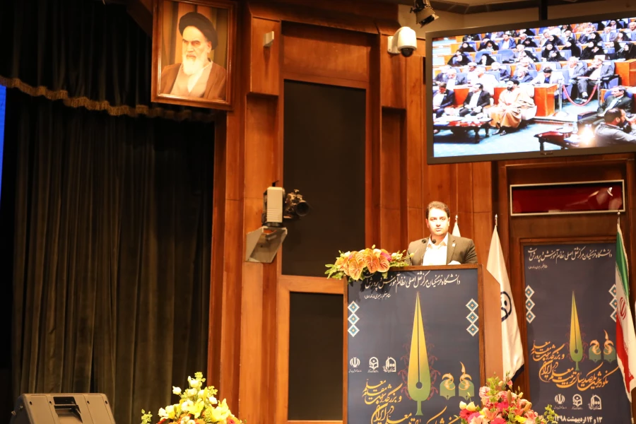 معاون آموزشی وتحصیلات تکمیلی دانشگاه در آیین نکوداشت یکصد سالگی تربیت معلم:

گرامیداشت روز و هفته معلم اقدامی نمادین در اهتمام و مشارکت جدی دولت و ملت در ارتقای سطح کمی و کیفی آموزش 2