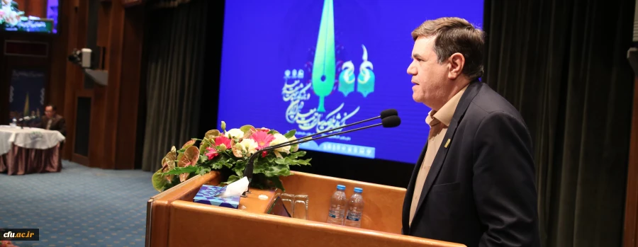 رییس دانشگاه فرهنگیان در نکوداشت یکصد سالگی تربیت معلم:

نکوداشت تربیت معلم تکریم آموزش و پرورش است 2