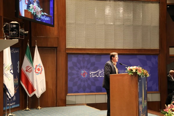 رییس دانشگاه فرهنگیان در نکوداشت یکصد سالگی تربیت معلم:

نکوداشت تربیت معلم تکریم آموزش و پرورش است 2