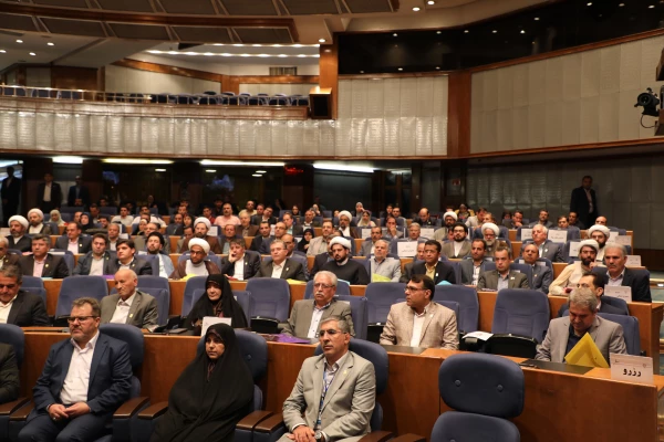 رییس دانشگاه فرهنگیان در نکوداشت یکصد سالگی تربیت معلم:

نکوداشت تربیت معلم تکریم آموزش و پرورش است 5