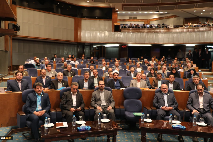 رییس دانشگاه فرهنگیان در نکوداشت یکصد سالگی تربیت معلم:

نکوداشت تربیت معلم تکریم آموزش و پرورش است 6