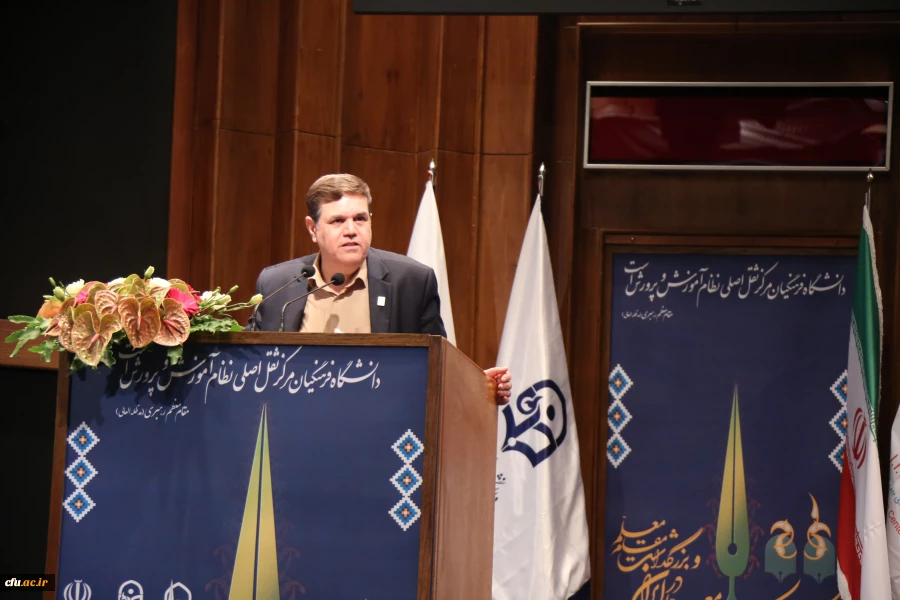 رییس دانشگاه فرهنگیان در نکوداشت یکصد سالگی تربیت معلم:

نکوداشت تربیت معلم تکریم آموزش و پرورش است 7