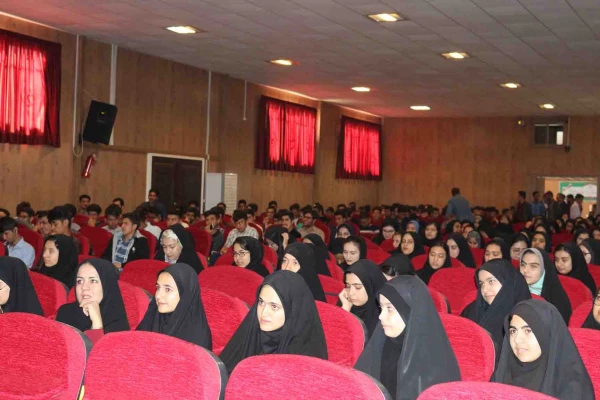 همایش هفته سراهای دانشجویی پردیس های خراسان شمالی با حضور مدیر کل امور حقوقی دانشگاه فرهنگیان کشور برگزار شد. 4