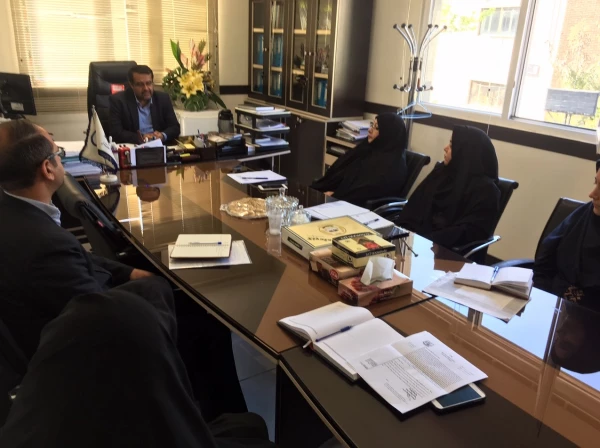 مدیرکل مشاوره، بهداشت و سلامت در جلسه اداره کل عنوان کرد:

اهمیت نقش خرد جمعی در حل مسائل بهداشت، ایمنی و سلامت و خدمات مشاوره ای در سطح پردیس ها و واحدهای آموزشی 2