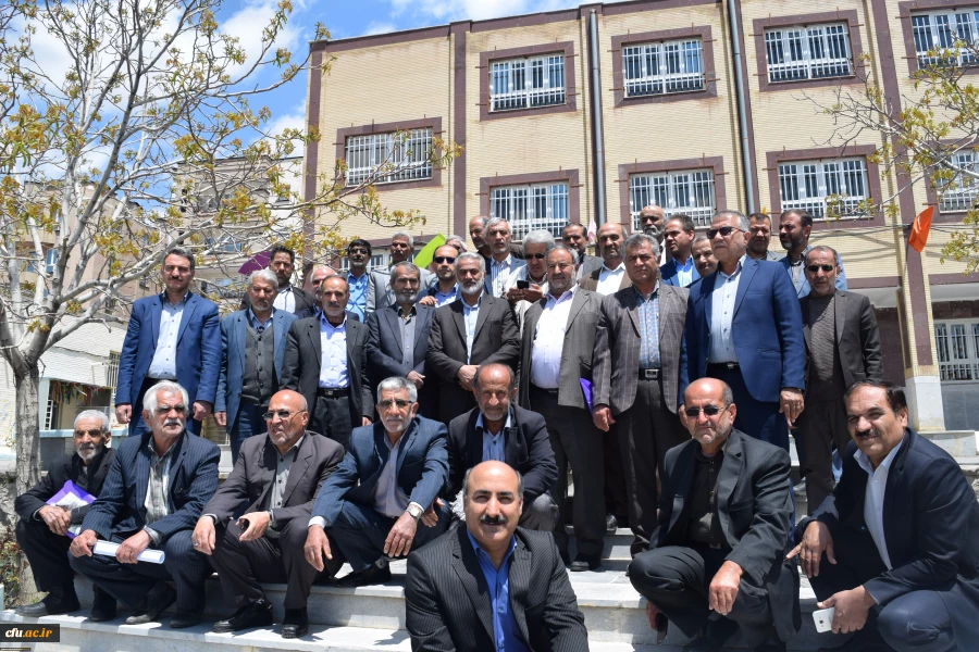 به میزبانی دانشگاه فرهنگیان استان چهارمحال و بختیاری انجام پذیرفت:

اولین جلسه هم اندیشی پیشکسوتان ستاد امداد و پشتیبانی ومدیران مجتمع های آموزشی دوران دفاع مقدس استان چهارمحال و بختیاری 2