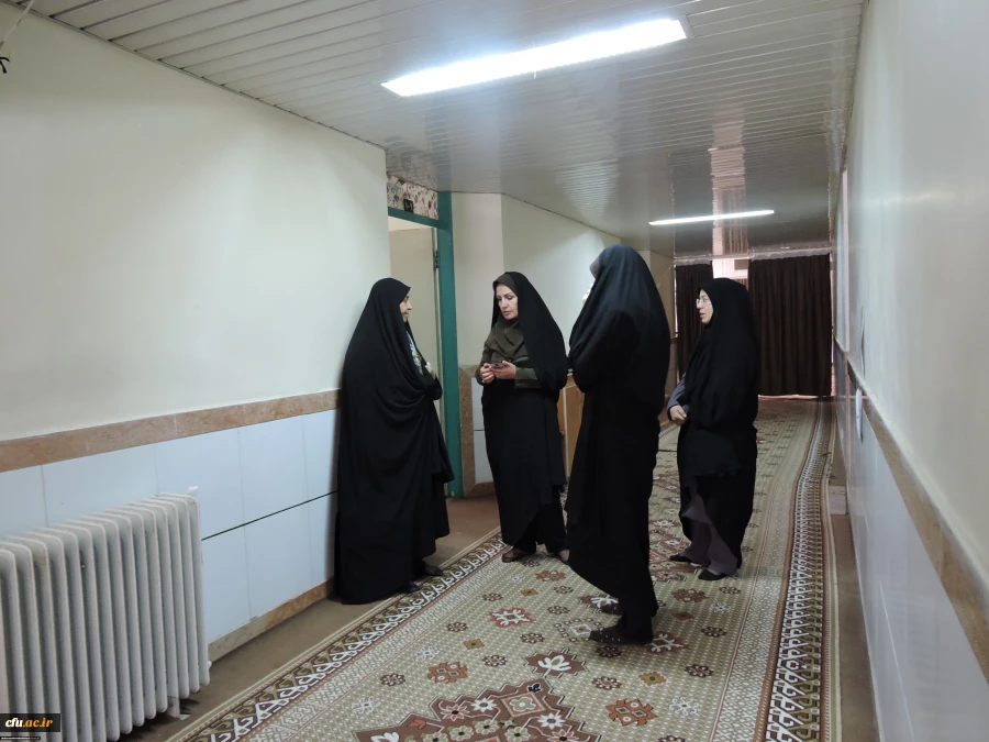 به مناسبت بزرگداشت هفته سراهای دانشجویی: 

حضور مشاور رییس دانشگاه فرهنگیان در امور بانوان در پردیس شهید باهنر دانشگاه فرهنگیان استان چهارمحال و بختیاری 3