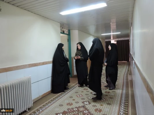 به مناسبت بزرگداشت هفته سراهای دانشجویی:
حضور مشاور رییس دانشگاه فرهنگیان در امور بانوان در پردیس شهید باهنر دانشگاه فرهنگیان استان چهارمحال و بختیاری
 3