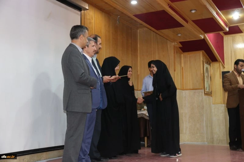 مدیرکل فرهنگی دانشگاه فرهنگیان در اختتامیه مرحله کشوری جشنواره فرهنگی دانشجومعلمان:

رسالت اصلی دانشگاه فرهنگیان تربیت نیروی انسانی کیفی است. 2