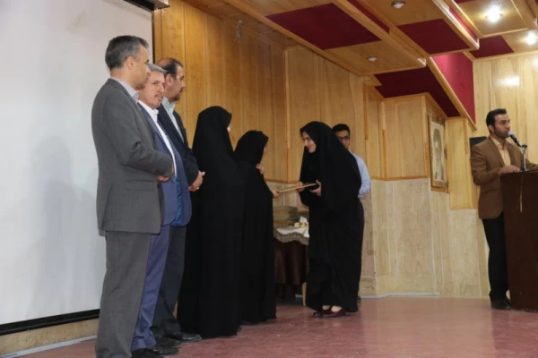 مدیرکل فرهنگی دانشگاه فرهنگیان در اختتامیه مرحله کشوری جشنواره فرهنگی دانشجومعلمان:
رسالت اصلی دانشگاه فرهنگیان تربیت نیروی انسانی کیفی است. 2