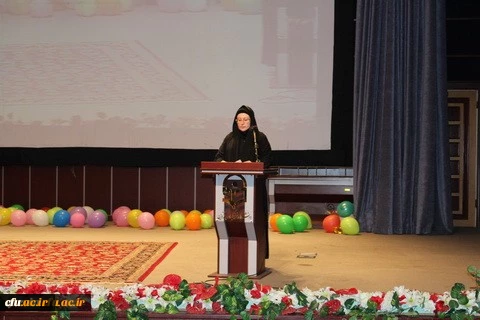 به مناسبت هفته آموزش وبزرگداشت مقام معلم برگزارشد: همایش تجلیل ازاساتید دانشگاه فرهنگیان استان قزوین 4