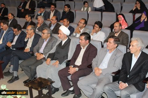 به مناسبت هفته آموزش وبزرگداشت مقام معلم برگزارشد: همایش تجلیل ازاساتید دانشگاه فرهنگیان استان قزوین 8