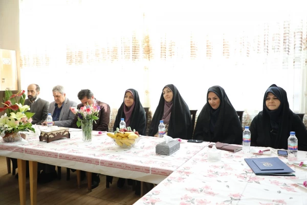 به مناسبت روز کارورز 8