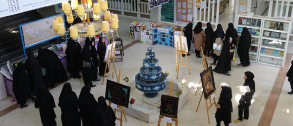 در دهه سرآمدی آموزش انجام شد:

برگزاری نمایشگاه دستاوردهای آموزشی در دانشگاه فرهنگیان یزد
 2