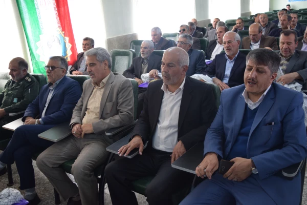 نشست پیشکسوتان جبهه و جنگ