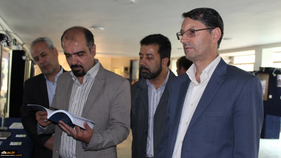 بازدید سرپرست اداره کل برنامه ریزی فرهنگی و اجتماعی دانشگاه فرهنگیان از نمایشگاه تولیدات علمی و فرهنگی استادان و کارکنان پردیس شهید بهشتی خراسان رضوی