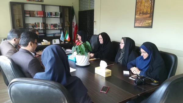 نشست هم اندیشی مدیرکل امور بانوان و خانواده استانداری گلستان با دکتر مازندرانی سرپرست دانشگاه فرهنگیان گلستان 3