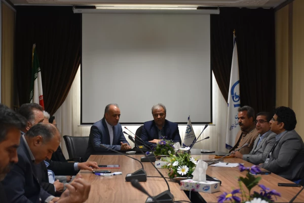 حضور مدیر کل آموزش و پرورش خراسان جنوبی و معاونین با همکاران اداری دانشگاه فرهنگیان خراسان جنوبی 4