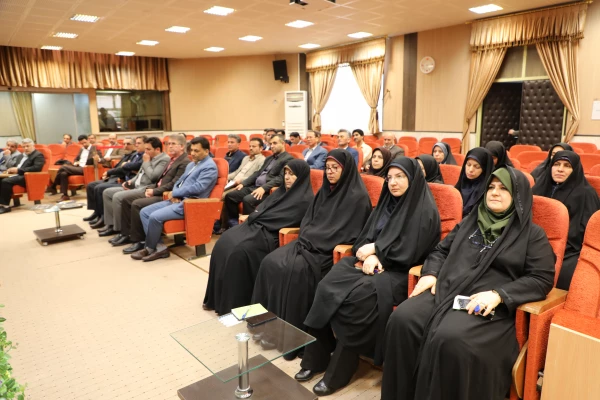 دکتر خنیفر در جلسه هم اندیشی با اعضاء هیات علمی پیمانی:

تشکیل جلسه و پیگیری مطالبات اعضای هیات علمی با رویکرد حل مسئله و ارائه راه حل است 2