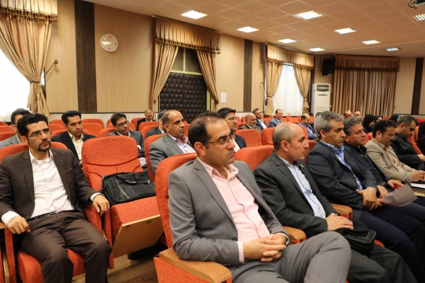 دکتر خنیفر در جلسه هم اندیشی با اعضاء هیات علمی پیمانی:

تشکیل جلسه و پیگیری مطالبات اعضای هیات علمی با رویکرد حل مسئله و ارائه راه حل است 7