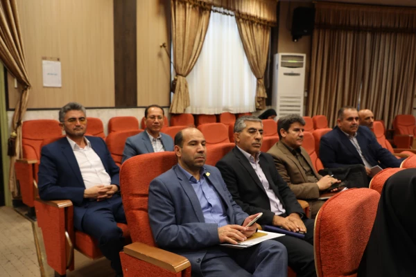 دکتر خنیفر در جلسه هم اندیشی با اعضاء هیات علمی پیمانی:

تشکیل جلسه و پیگیری مطالبات اعضای هیات علمی با رویکرد حل مسئله و ارائه راه حل است 8