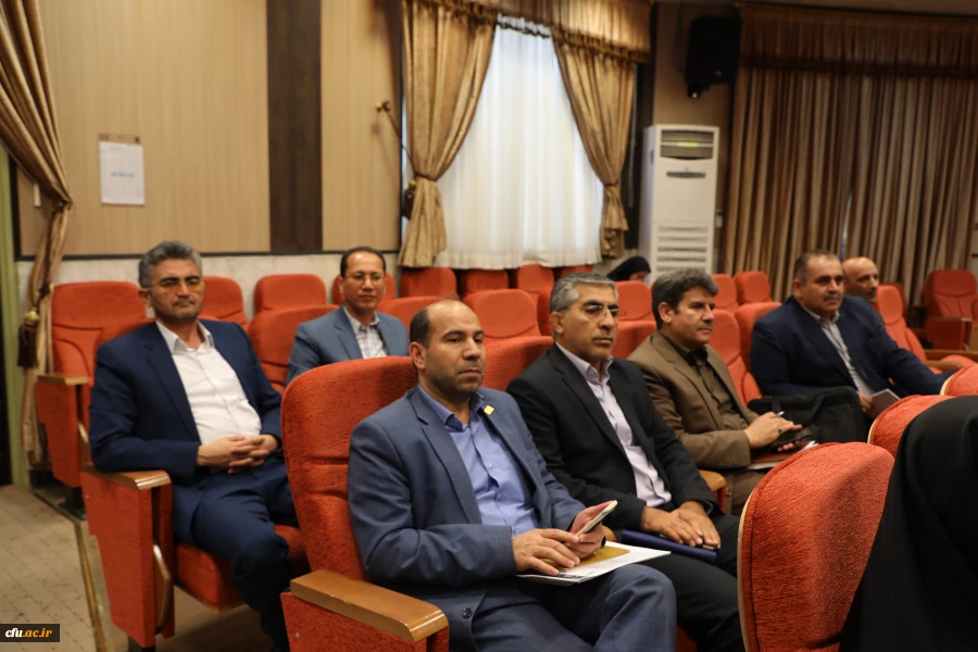 دکتر خنیفر در جلسه هم اندیشی با اعضاء هیات علمی پیمانی:

تشکیل جلسه و پیگیری مطالبات اعضای هیات علمی با رویکرد حل مسئله و ارائه راه حل است 8