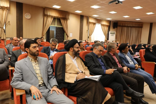 دکتر خنیفر در جلسه هم اندیشی با اعضاء هیات علمی پیمانی:

تشکیل جلسه و پیگیری مطالبات اعضای هیات علمی با رویکرد حل مسئله و ارائه راه حل است 11