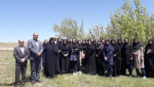 در جهت تقویت درس کارورزی در دانشگاه فرهنگیان استان زنجان برگزار شد:

بازدید سوم و چهارم و پنجم دانشجویان از روستاهای چهرآباد، ازبر و دولاناب از توابع شهرستان زنجانرود 3