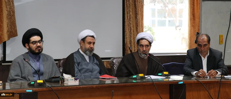 جلسه هم اندیشی اساتید دانشگاه فرهنگیان استان کرمان با حضور حجت الاسلام والمسلمین علیدادی سلیمانی