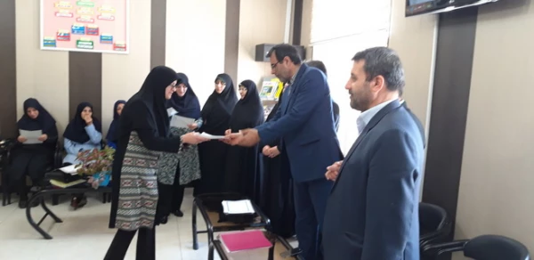 دیدار سرپرست امور پردیس های دانشگاه فرهنگیان استان قزوین به همراه مسئولین آموزش وپرورش استان ازدبستان شرافت 7